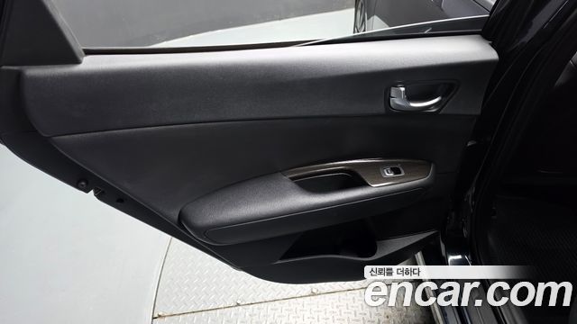 Kia K5 (II) 2.0 Prestige 2019 — фото 25