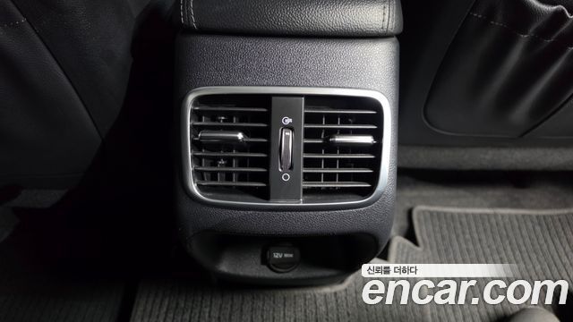 Kia K5 (II) 2.0 Prestige 2019 — фото 29
