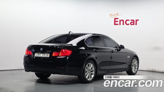 BMW 5 Series (F10) 528i 2011 — фото 2