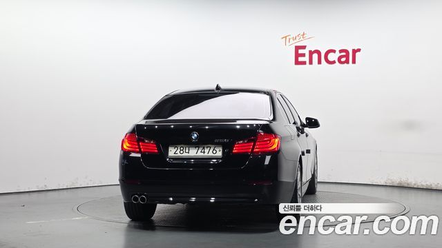 BMW 5 Series (F10) 528i 2011 — фото 4