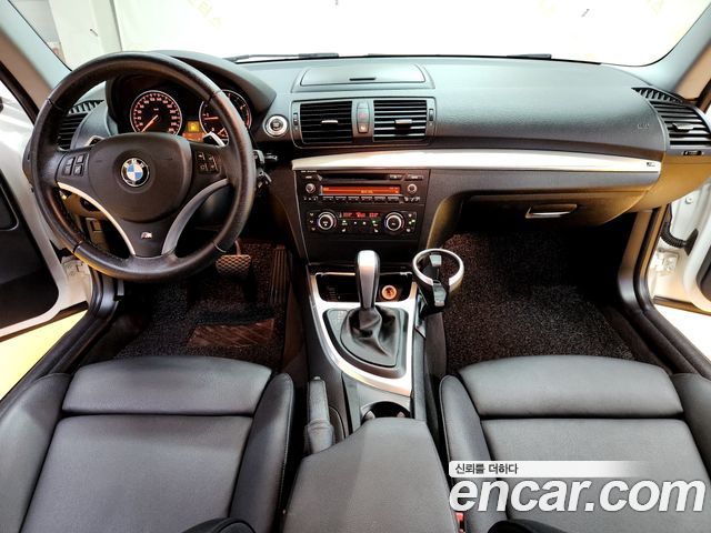 BMW 1 Series (E82) 120d Coupe Sport 2011 — фото 16