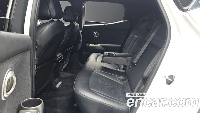 Genesis GV60 Standard AWD 2022 — фото 34