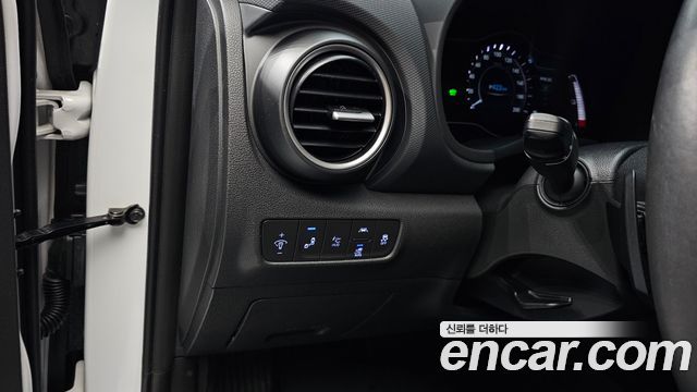 Hyundai Kona Electric Premium 2020 — фото 17