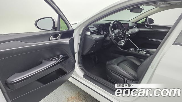 Kia K5 Hybrid (III) Trendy 2023 — фото 10
