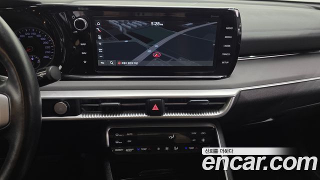 Kia K5 Hybrid (III) Trendy 2023 — фото 13