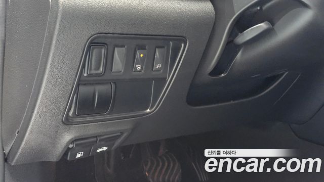 Renault Korea QM6 Diesel 2WD RE Signature 2017 — фото 16