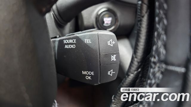 Renault Korea QM6 Diesel 2WD RE Signature 2017 — фото 18