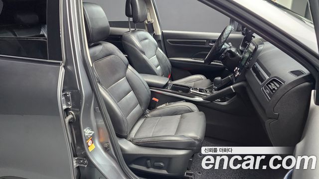 Renault Korea QM6 Diesel 2WD RE Signature 2017 — фото 26