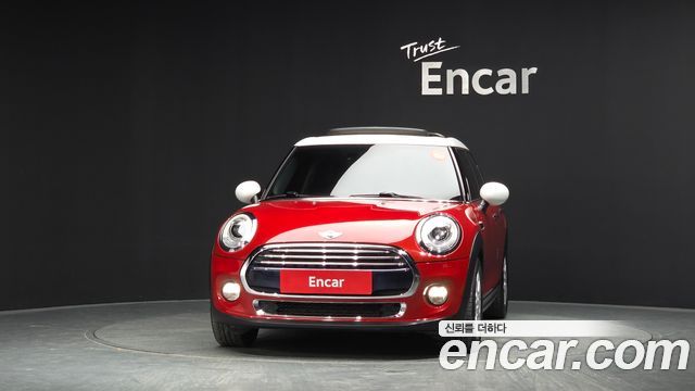 MINI Cooper 5Door HIGH 3rd 2016 — фото 3