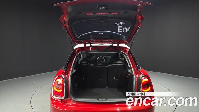 MINI Cooper 5Door HIGH 3rd 2016 — фото 20
