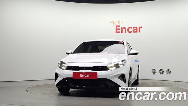 Kia K3 (II) 1.6 Prestige 2024 — фото 3
