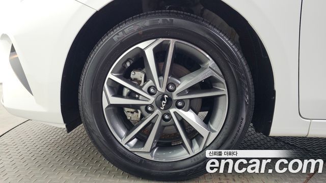 Kia K3 (II) 1.6 Prestige 2024 — фото 5