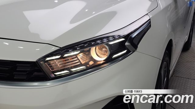 Kia K3 (II) 1.6 Prestige 2024 — фото 22