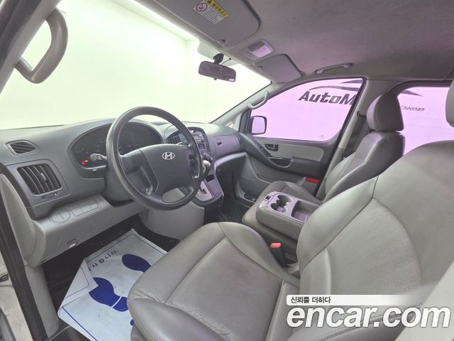 Hyundai Grand Starex 12-Seater Wagon CVX Deluxe 2015 — фото 10