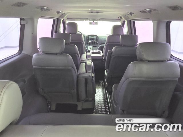 Hyundai Grand Starex 12-Seater Wagon CVX Deluxe 2015 — фото 19