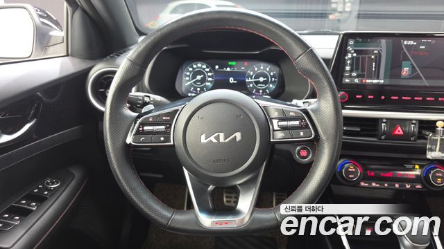 Kia K3 (II) 1.6 Turbo GT 5Door Signature 2022 — фото 13