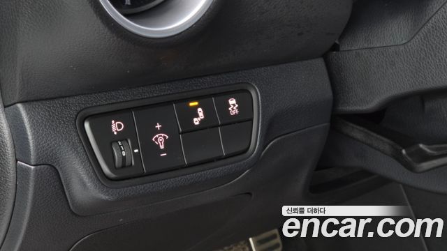 Kia K3 (II) 1.6 Turbo GT 5Door Signature 2022 — фото 15