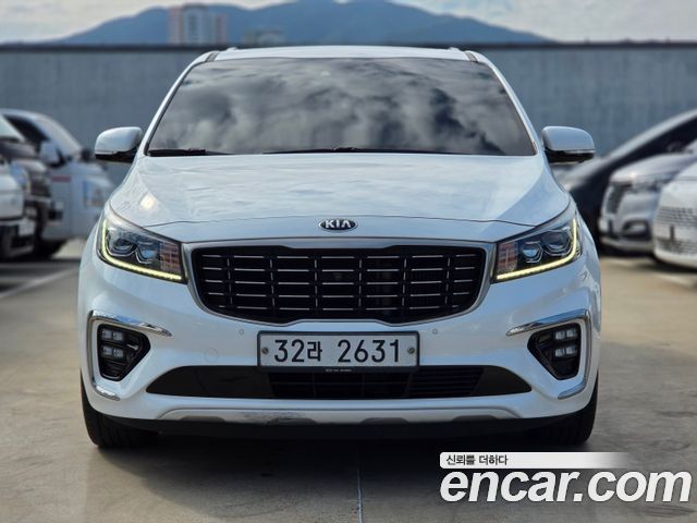 Kia Carnival 7-Seater Limousine President 2019 — фото 3