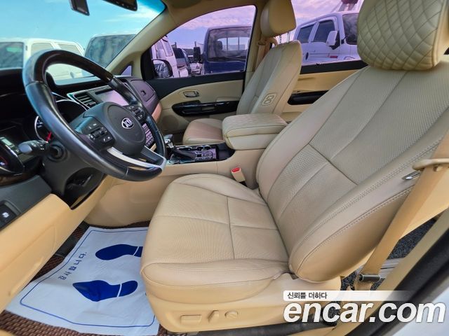 Kia Carnival 7-Seater Limousine President 2019 — фото 15