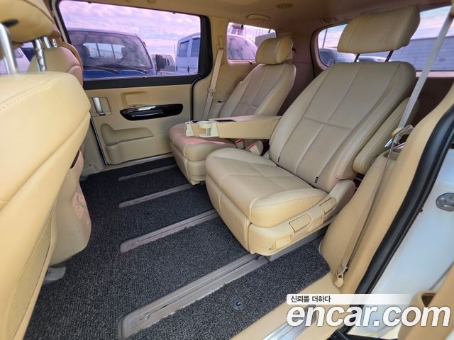 Kia Carnival 7-Seater Limousine President 2019 — фото 16