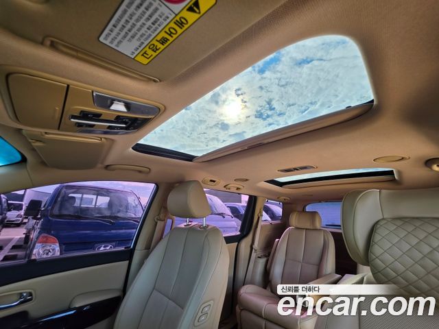 Kia Carnival 7-Seater Limousine President 2019 — фото 18