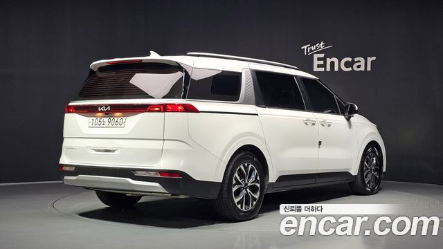 Kia Carnival (IV) Gasoline 9-Seater Prestige 2023 — фото 2