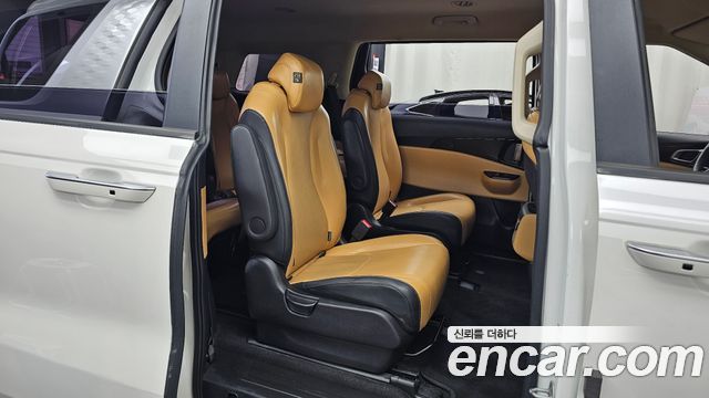 Kia Carnival (IV) Gasoline 9-Seater Prestige 2023 — фото 15