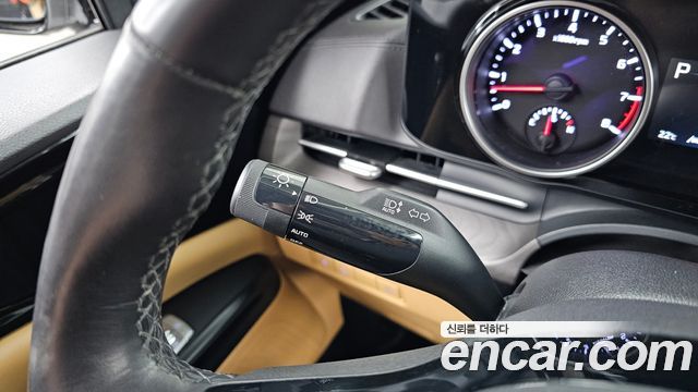 Kia Carnival (IV) Gasoline 9-Seater Prestige 2023 — фото 39