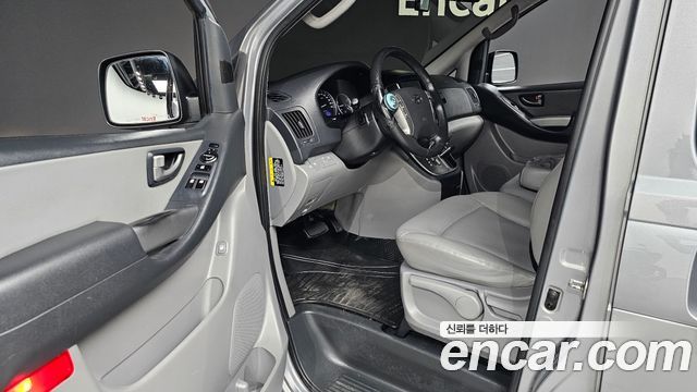 Hyundai Grand Starex 3-Seater VAN Modern 2018 — фото 10