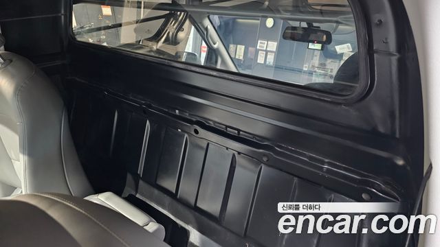 Hyundai Grand Starex 3-Seater VAN Modern 2018 — фото 26