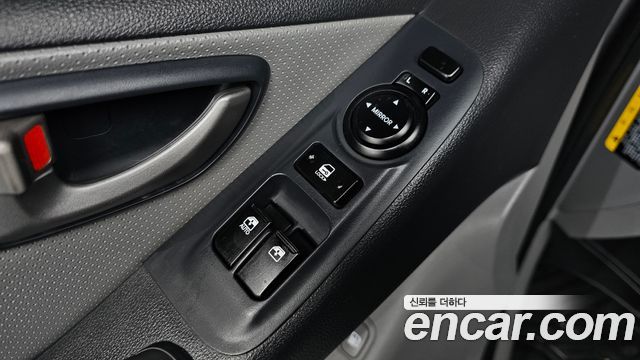 Hyundai Grand Starex 3-Seater VAN Modern 2018 — фото 28