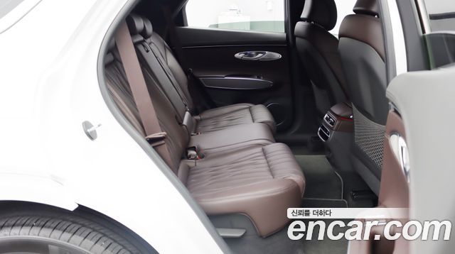 Genesis GV70 2.5T Gasoline AWD 2024 — фото 8