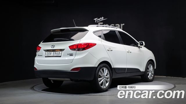 Hyundai Tucson ix Diesel 2WD LX20 Smart-Pack 2013 — фото 2