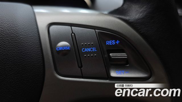 Hyundai Tucson ix Diesel 2WD LX20 Smart-Pack 2013 — фото 19