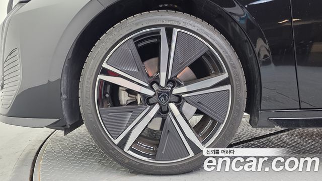 Peugeot 308 (III) 1.2 Hybrid GT 2025 — фото 5