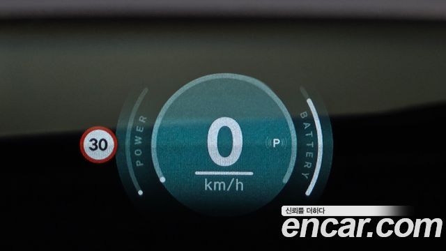 MINI Cooper Electric (IV) SE Favoured 2024 — фото 18