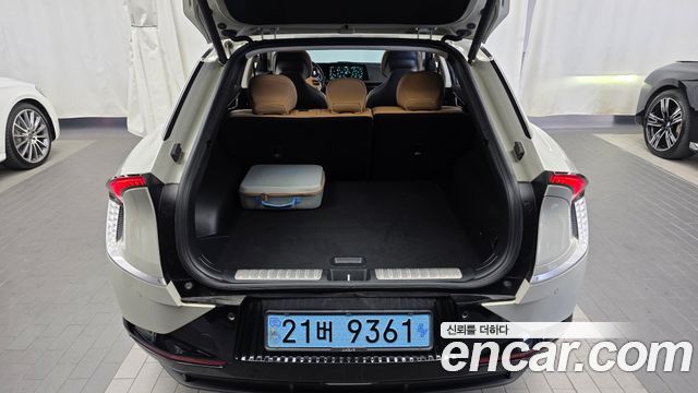 Kia EV6 Standard Earth 2023 — фото 20