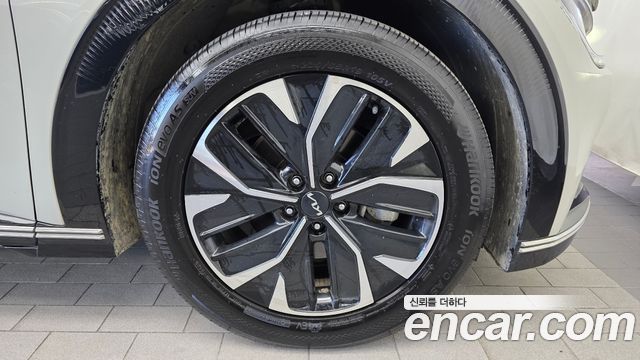 Kia EV6 Standard Earth 2023 — фото 21