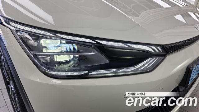 Kia EV6 Standard Earth 2023 — фото 22