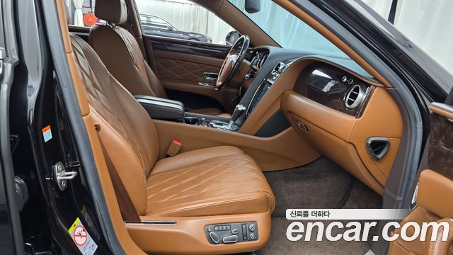 Bentley Flying Spur (II) 6.0 2015 — фото 11
