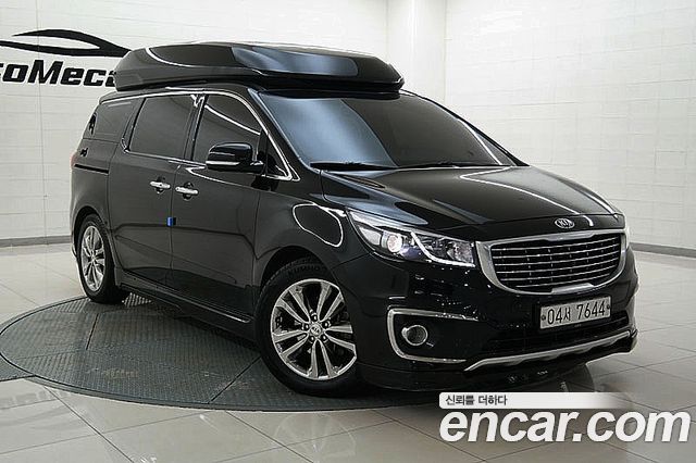 Kia Carnival 9-seater Hi-Limousine Prestige