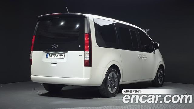 Hyundai Staria 4WD Tourer 9-Seater Modern 2022 — фото 2