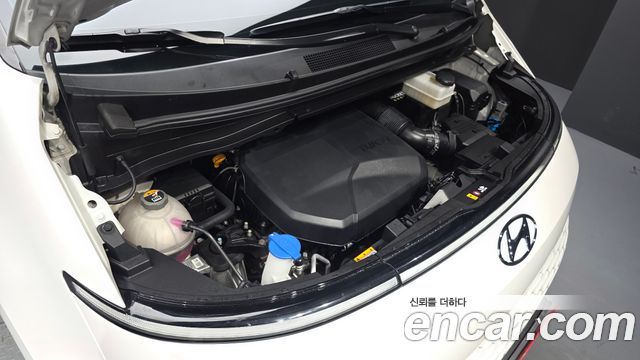 Hyundai Staria 4WD Tourer 9-Seater Modern 2022 — фото 6