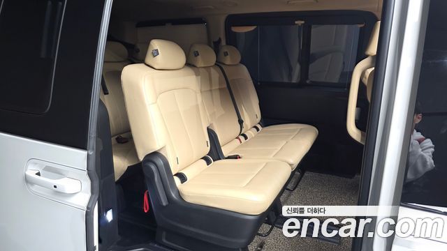 Hyundai Staria 4WD Tourer 9-Seater Modern 2022 — фото 11