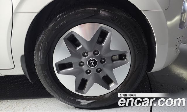 Hyundai Staria 4WD Tourer 9-Seater Modern 2022 — фото 21