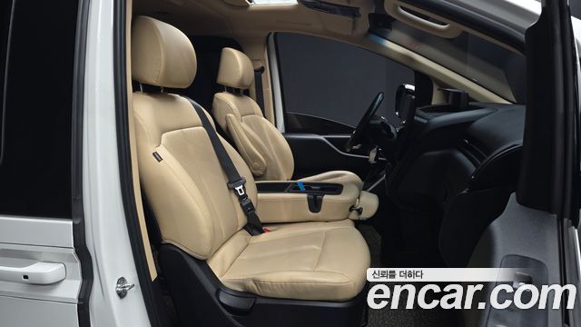 Hyundai Staria 4WD Tourer 9-Seater Modern 2022 — фото 26