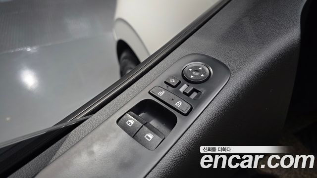 Hyundai Staria 4WD Tourer 9-Seater Modern 2022 — фото 30