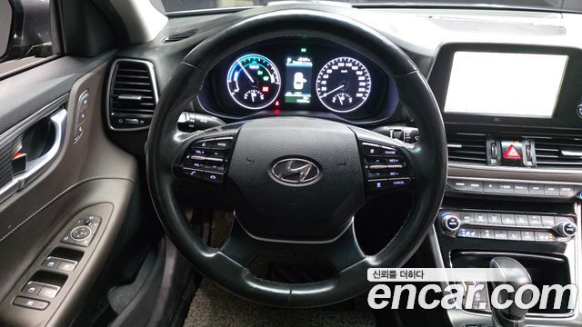 Hyundai Grandeur Hybrid (IG) Exclusive Special 2019 — фото 13