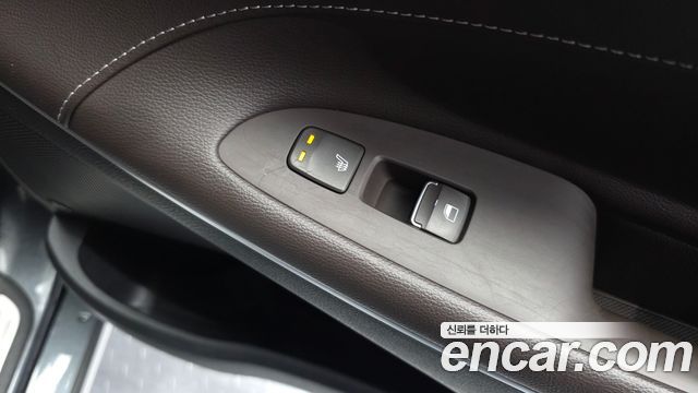 Hyundai Grandeur Hybrid (IG) Exclusive Special 2019 — фото 19