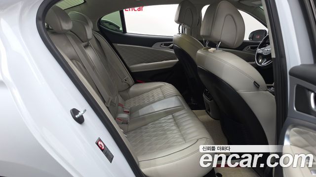 Genesis G70 2.0T Supreme 2018 — фото 16